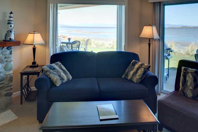Living Room - Two Bedroom Accommodation - Madrona Resort Parksville BC Living Room - Two Bedroom Accommodation - Madrona Resort Parksville BC
