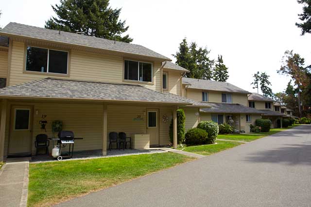 Front Exterior - Ocean View Accommodations - Madrona Resort Parksville BC Front Exterior - Ocean View Accommodations - Madrona Resort Parksville BC