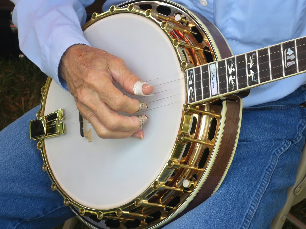 Banjo player